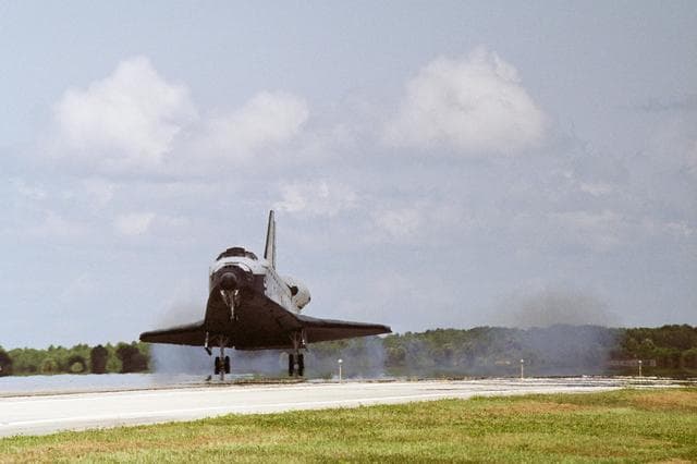 NASA image: KSC-07pp2352