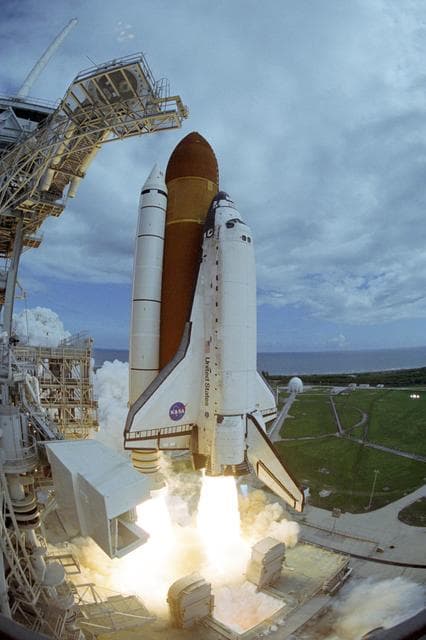 NASA image: KSC-07pp2991
