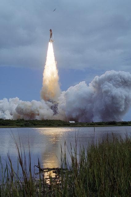 NASA image: KSC-07pp2995