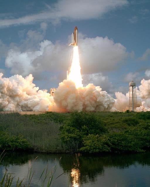 NASA image: KSC-07pp2996