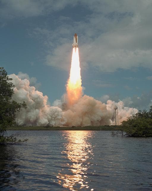 NASA image: KSC-07pp2997