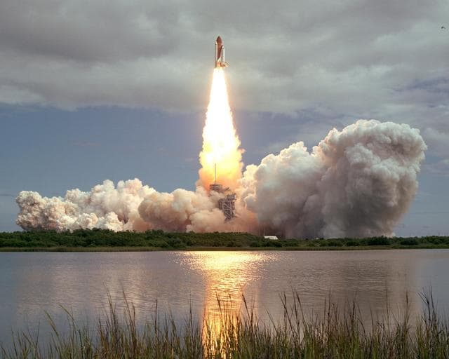 NASA image: KSC-07pp2998