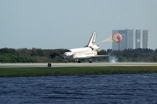 NASA image: KSC-07pp3252
