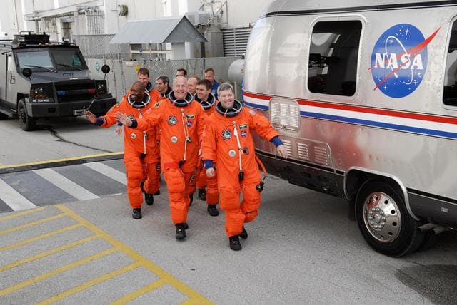 NASA image: KSC-08pd0200