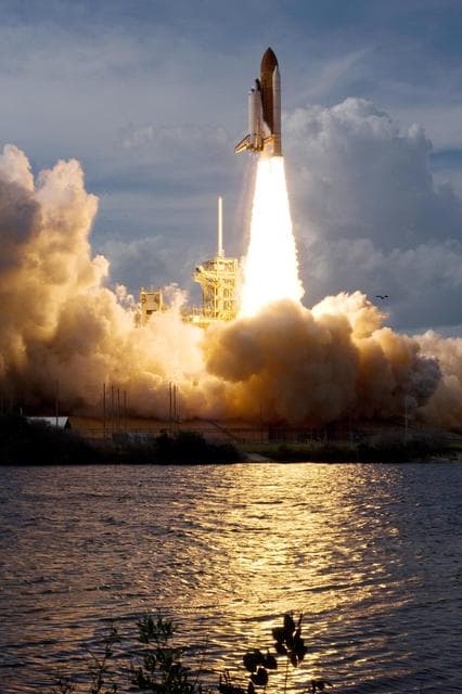 NASA image: KSC-08pd0217