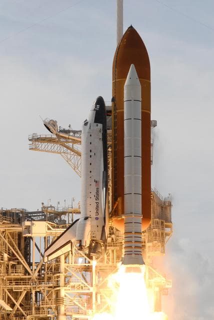 NASA image: KSC-08pd0221
