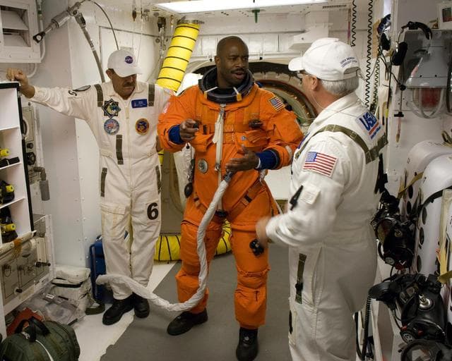 NASA image: KSC-08pd0237