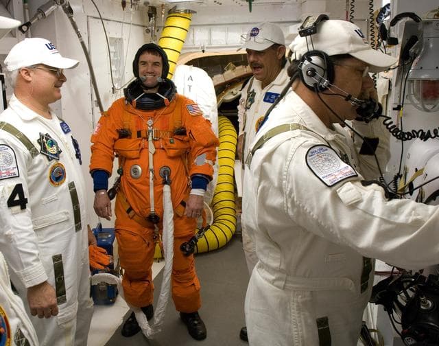 NASA image: KSC-08pd0239