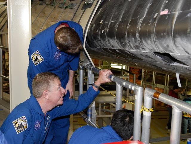 NASA image: KSC-08pd0305