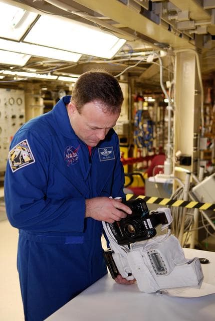 NASA image: KSC-08pd0309