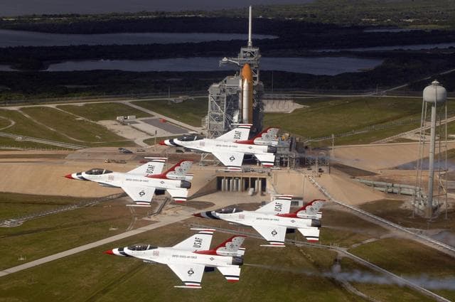 NASA image: KSC-08pd0371