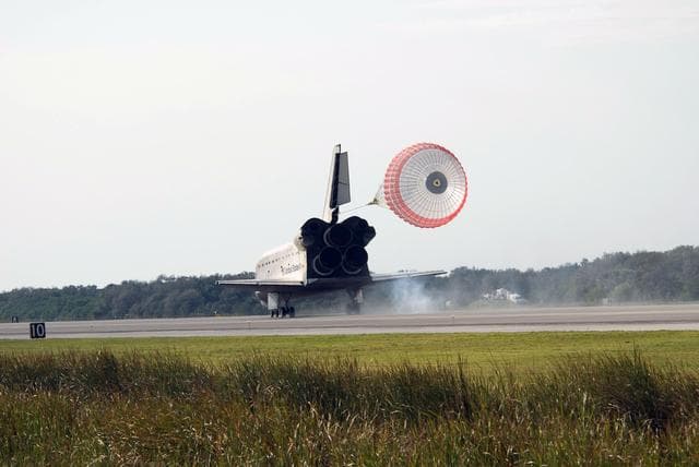 NASA image: KSC-08pd0383