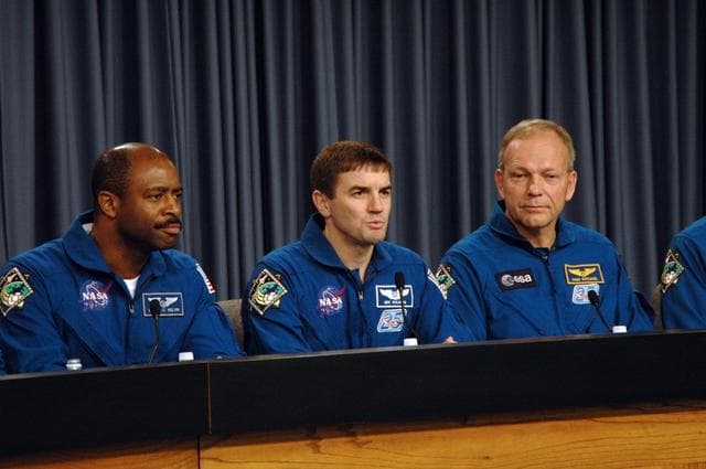 NASA image: KSC-08pd0417