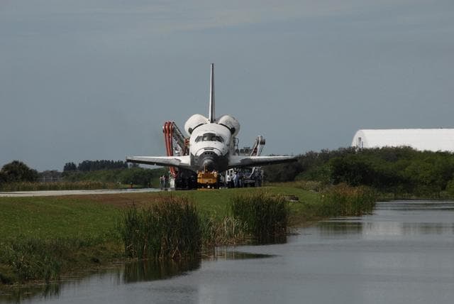 NASA image: KSC-08pd0423