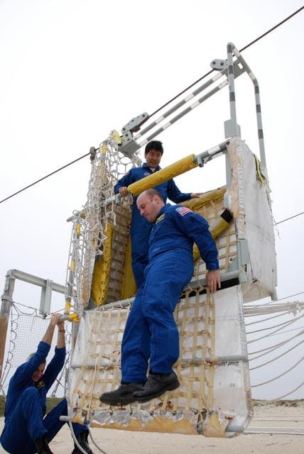NASA image: KSC-08pd0516