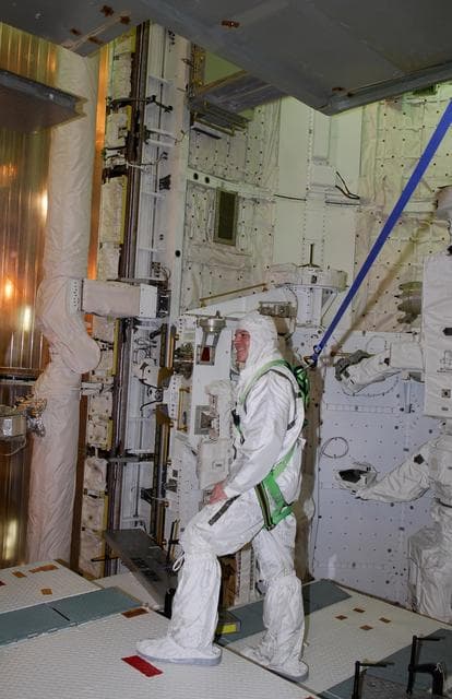 NASA image: KSC-08pd0524