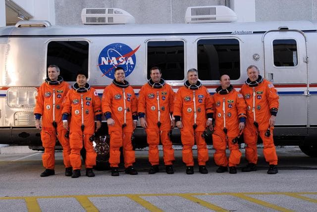NASA image: KSC-08pd0554