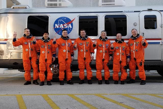 NASA image: KSC-08pd0555