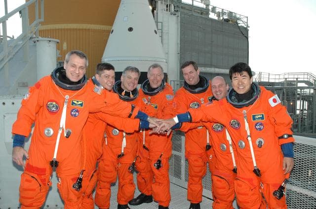 NASA image: KSC-08pd0557