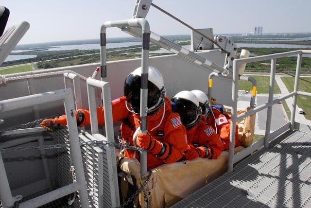 NASA image: KSC-08pd0586