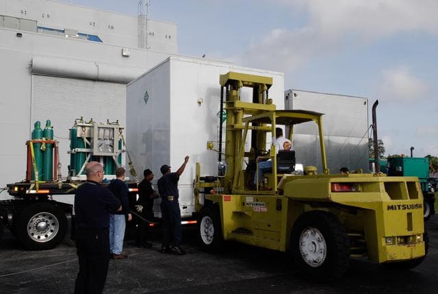 NASA image: KSC-08pd0611