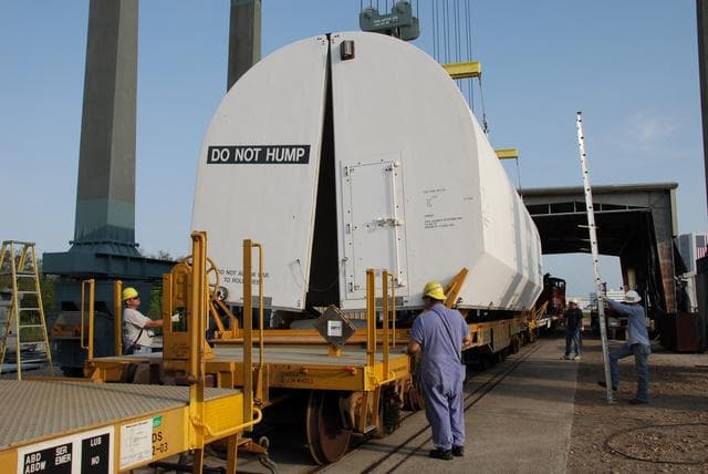 NASA image: KSC-08pd0619