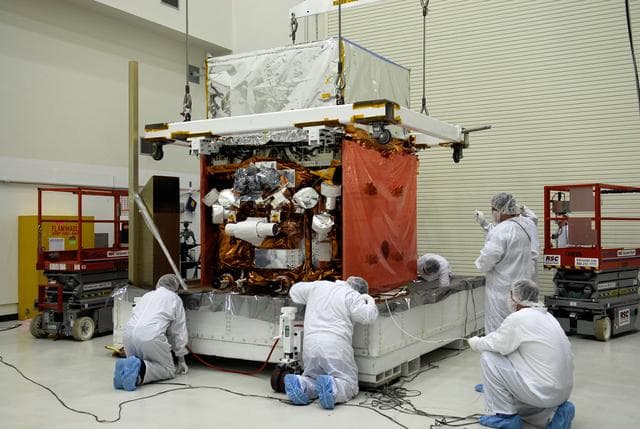 NASA image: KSC-08pd0648