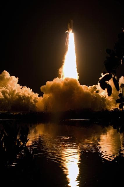 NASA image: KSC-08pd0708