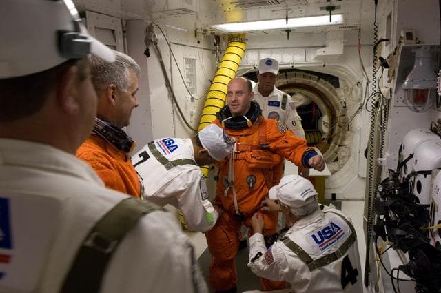 NASA image: KSC-08pd0717