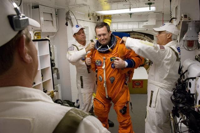 NASA image: KSC-08pd0722
