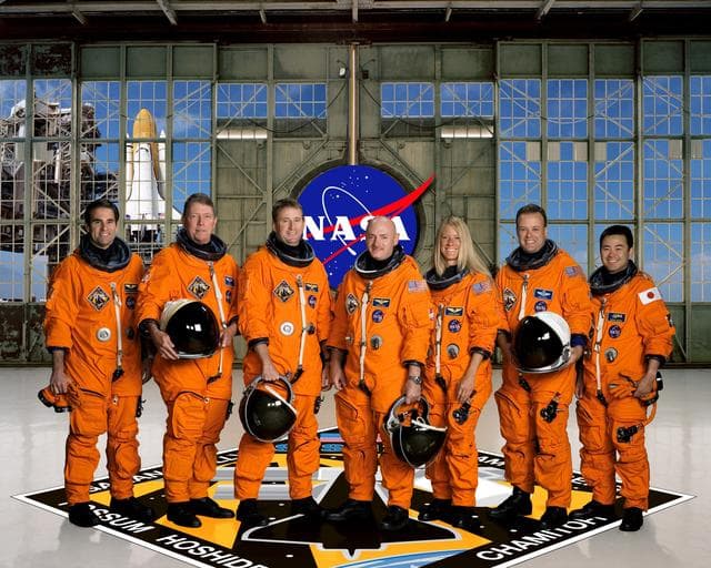 NASA image: KSC-08pd0755