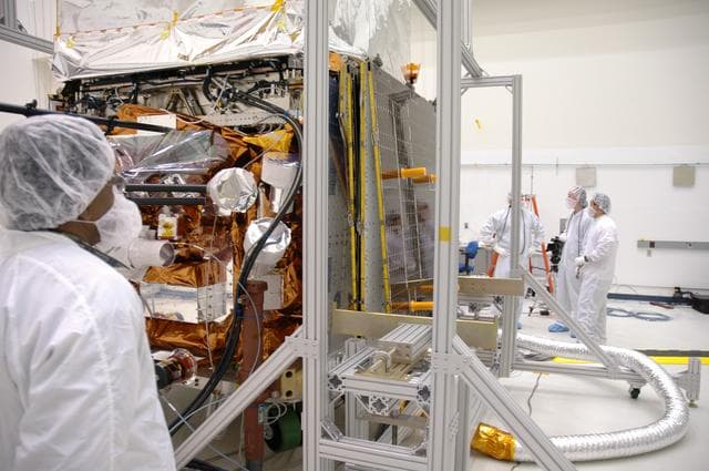 NASA image: KSC-08pd0784
