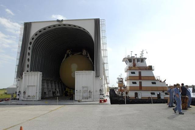 NASA image: KSC-08pd0789