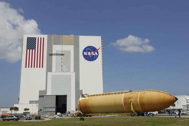NASA image: KSC-08pd0795