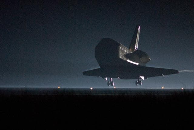 NASA image: KSC-08pd0804