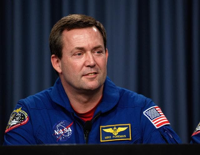 NASA image: KSC-08pd0843