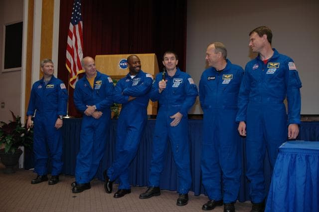 NASA image: KSC-08pd0957