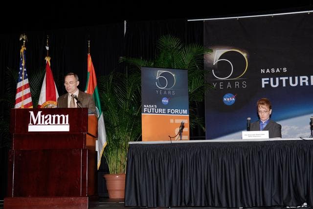 NASA image: KSC-08pd0979