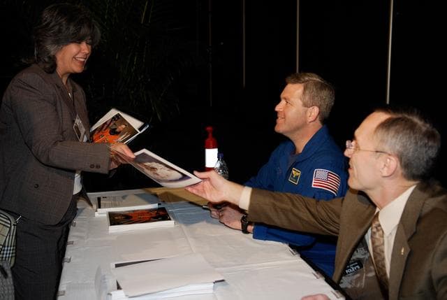 NASA image: KSC-08pd0982
