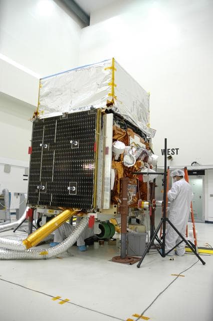 NASA image: KSC-08pd0994