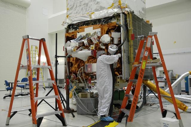 NASA image: KSC-08pd0995