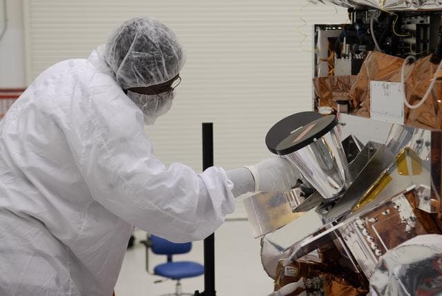 NASA image: KSC-08pd1003