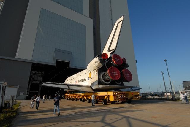 NASA image: KSC-08pd1027