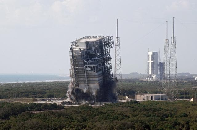 NASA image: KSC-08pd1056