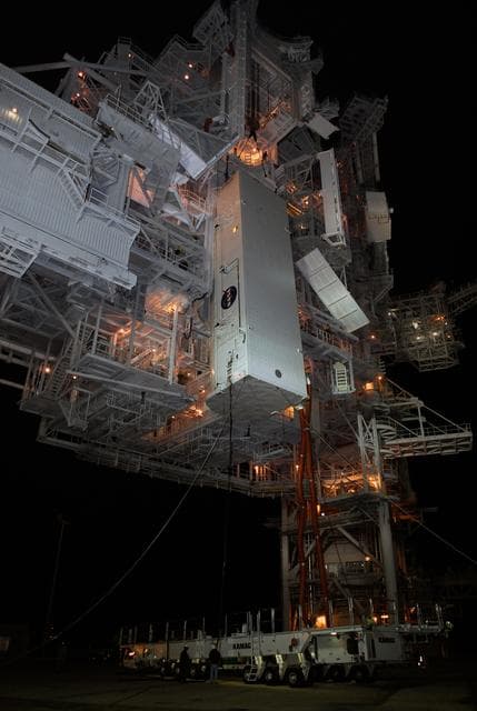 NASA image: KSC-08pd1077