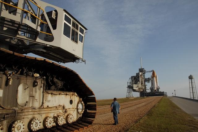 NASA image: KSC-08pd1114