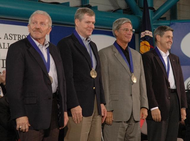 NASA image: KSC-08pd1120