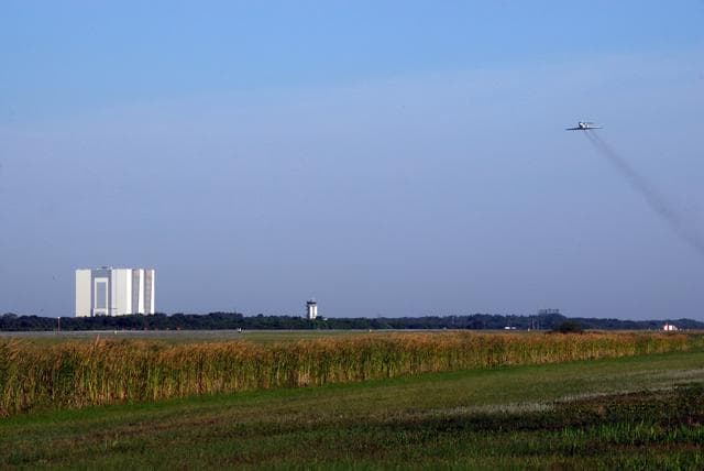 NASA image: KSC-08pd1159
