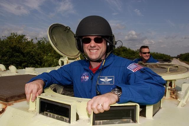 NASA image: KSC-08pd1169