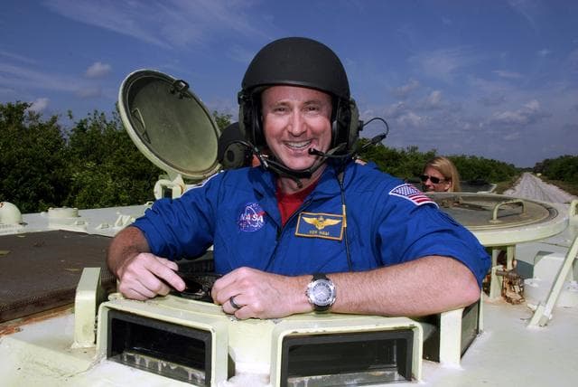 NASA image: KSC-08pd1176